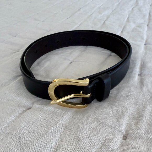 Classic belt in Italian leather main image 2